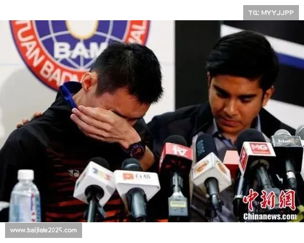 菲律宾老将法哈多泪洒发布会宣布亚洲杯后正式退役 菲律宾老将法哈多泪洒发布会宣布亚洲杯后正式退役